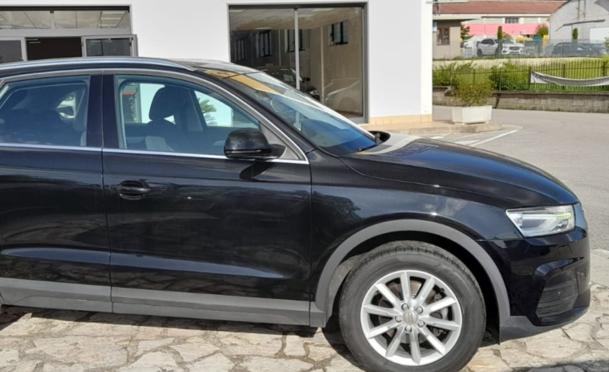 Audi Q3 2.0 tdi 120Cv S-tronic