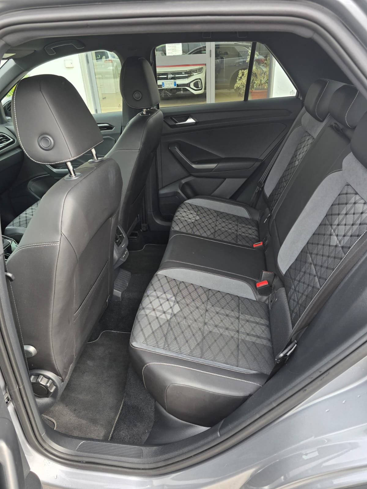 Volkswagen T-Roc 2.0 115CV TDI R-Line