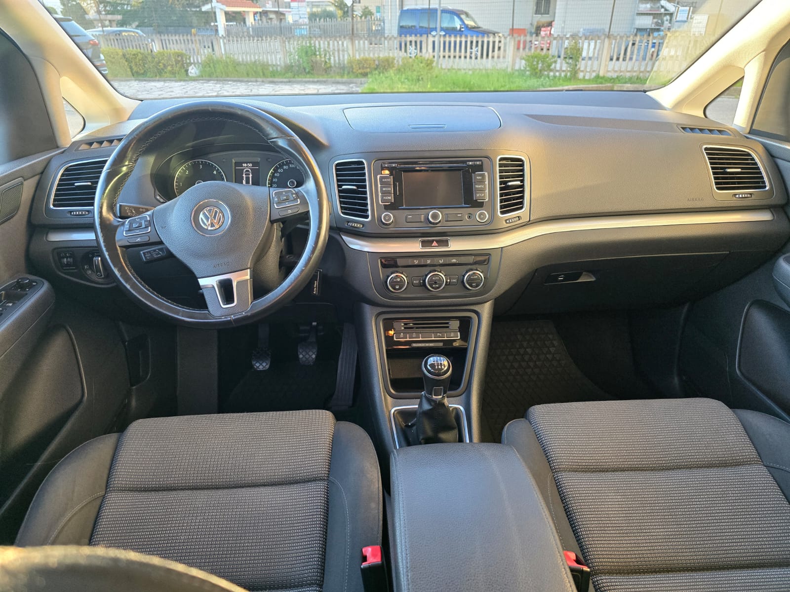 Volkswagen Sharan 2.0 TDI 140 CV Business