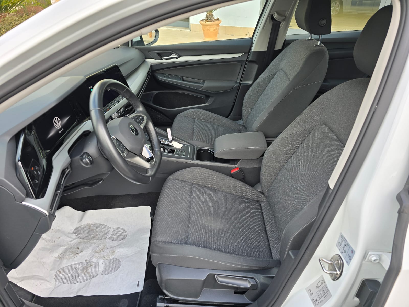 Volkswagen Golf 2.0 TDI Life DSG 115 CV