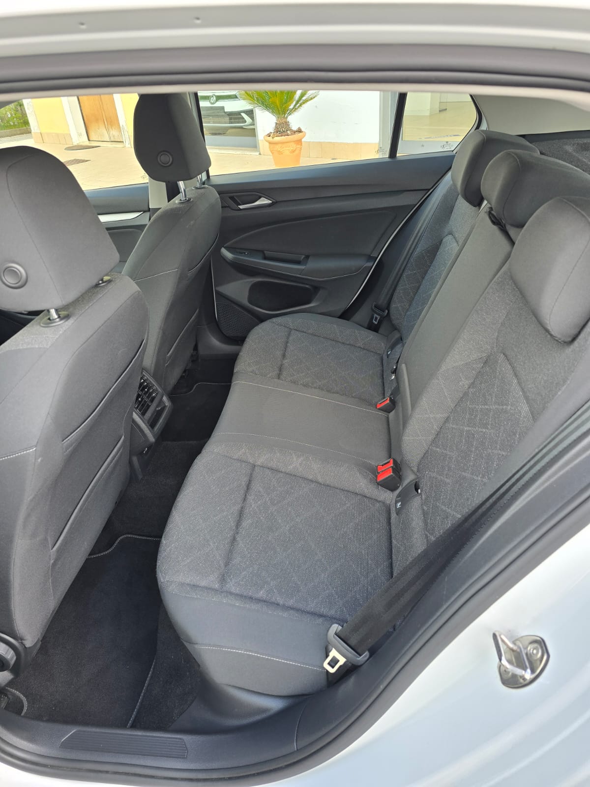 Volkswagen Golf 2.0 TDI Life DSG 115 CV