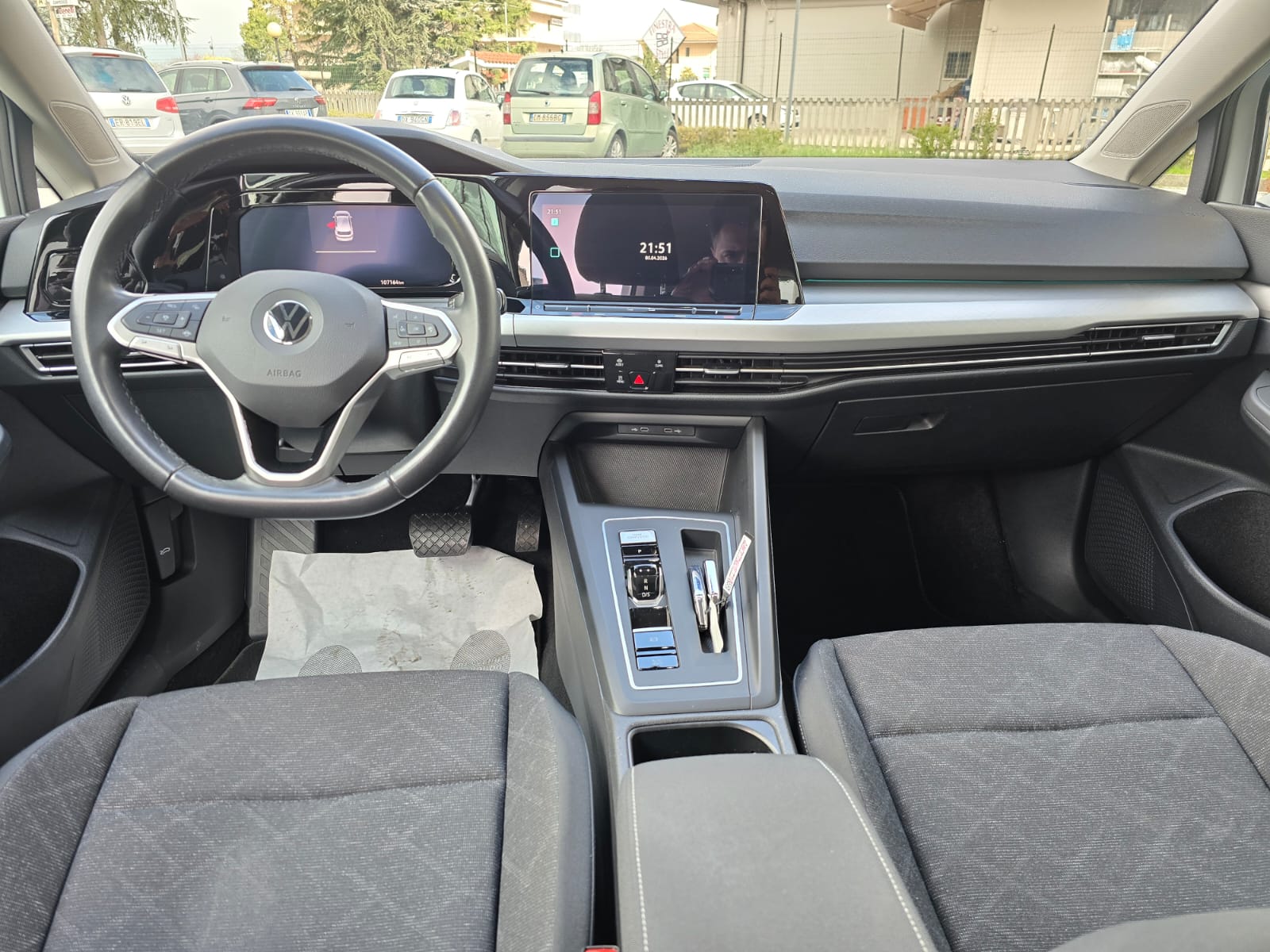 Volkswagen Golf 2.0 TDI Life DSG 115 CV