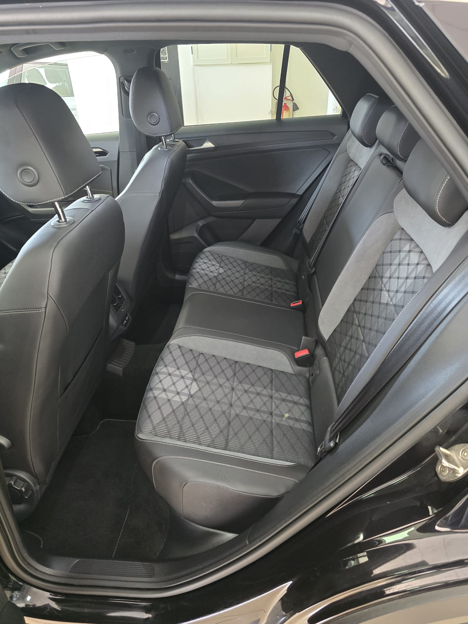 Volkswagen T-Roc 1.5 TSI DSG 150 CV R-Line