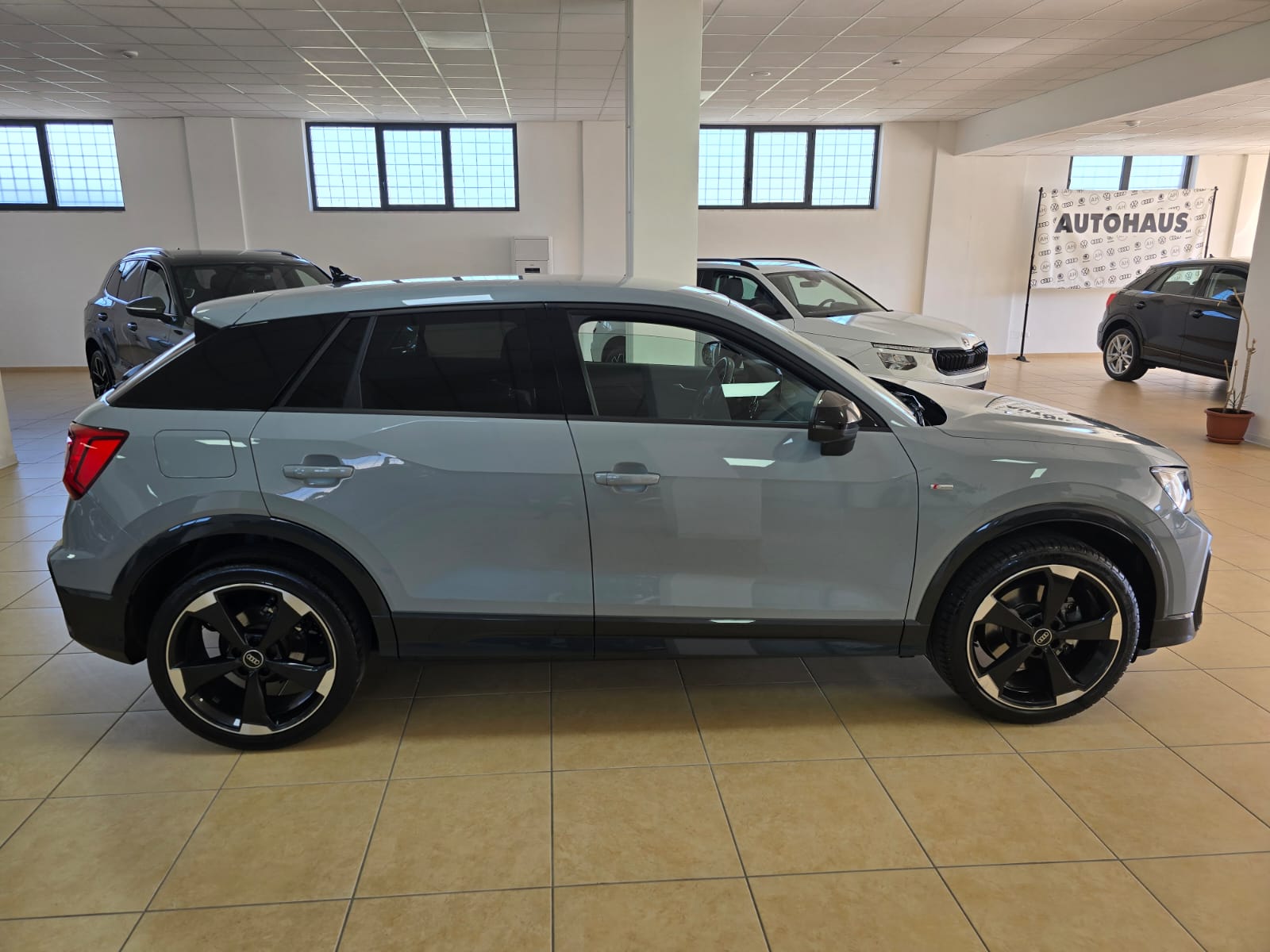 Audi Q2 30 TDI S-Tronic Identity Black