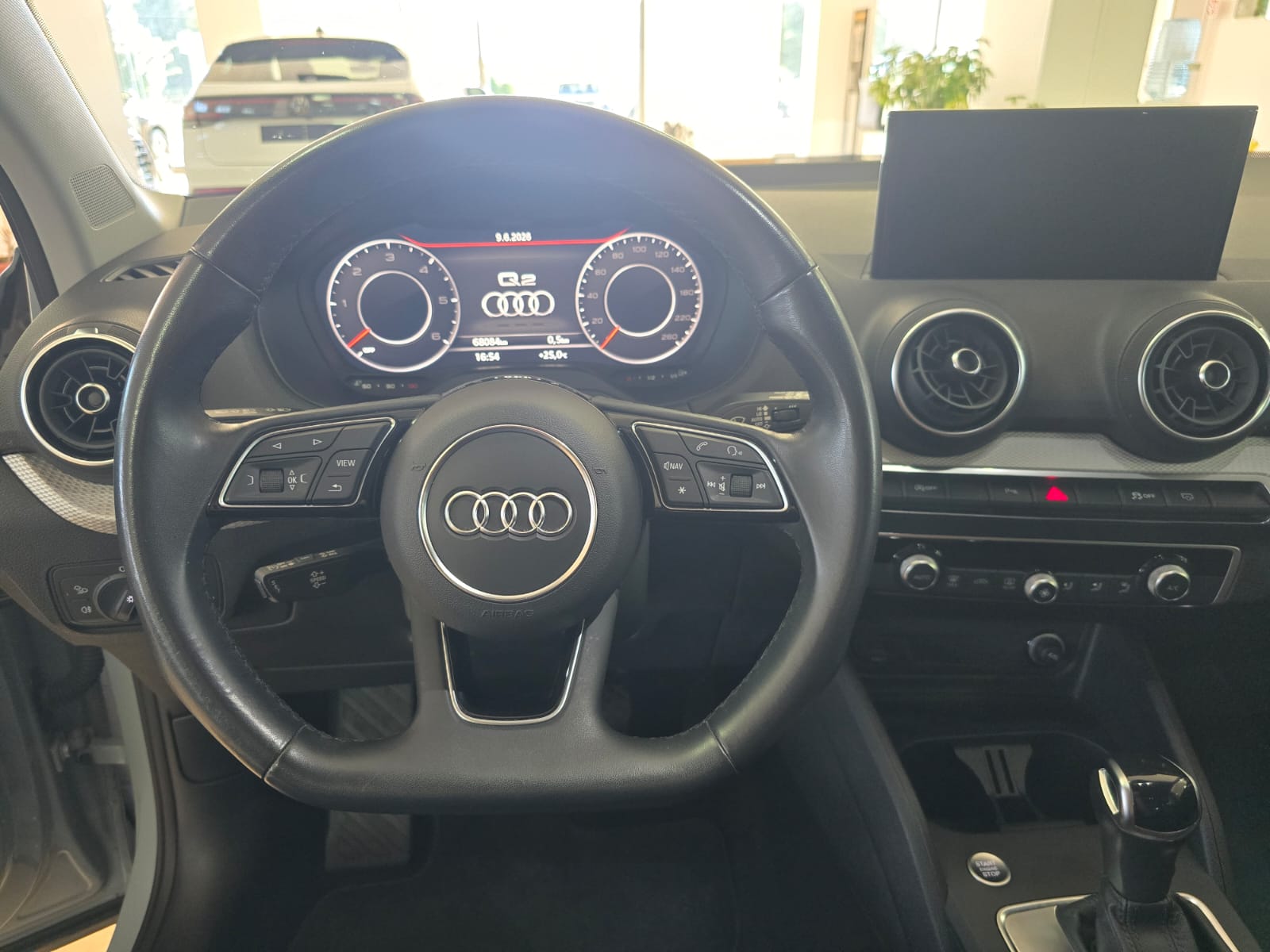 Audi Q2 30 TDI S-Tronic Identity Black